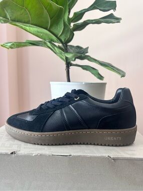 Black Leather & Suede Women’s Gat Sneaker - Casual Low Top

Women’s EU 40 US 9